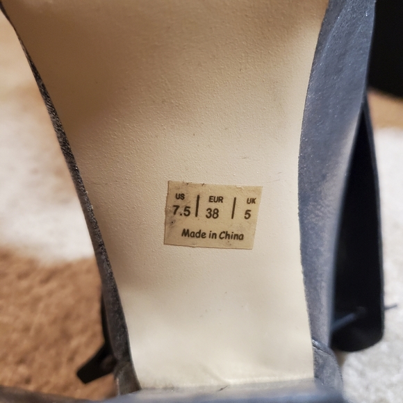 chunky open toe heels - Picture 9 of 9